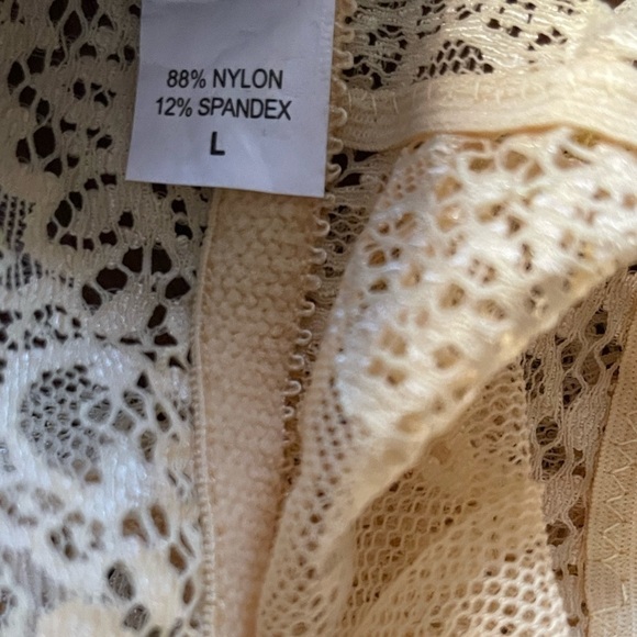 NWOT ONLY HEARTS So fine lace tank bralette - Picture 6 of 10